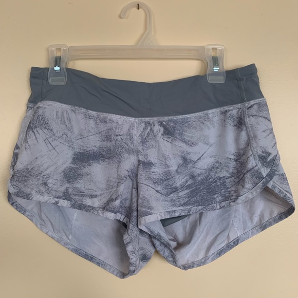 Lululemon Size 8 Speed Short - Picture 2 of 5